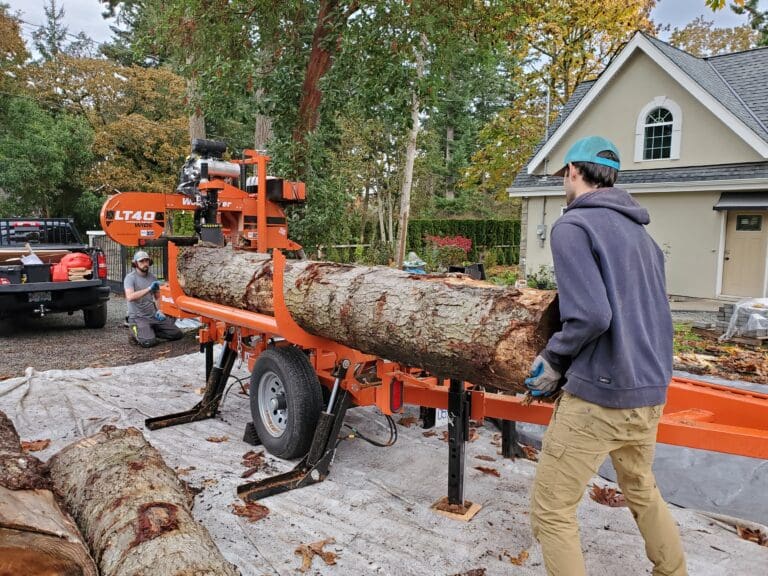 Victoria Tree Services: Portable Bandsaw Milling